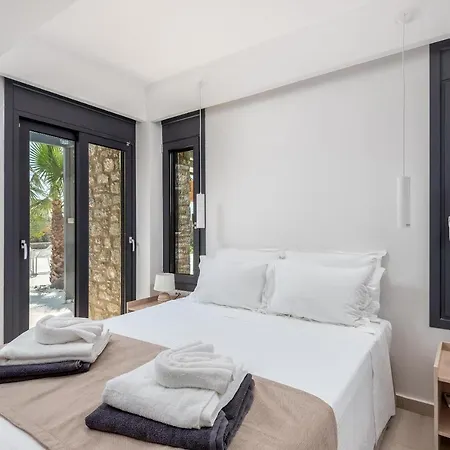 Lindian Palms Villa *