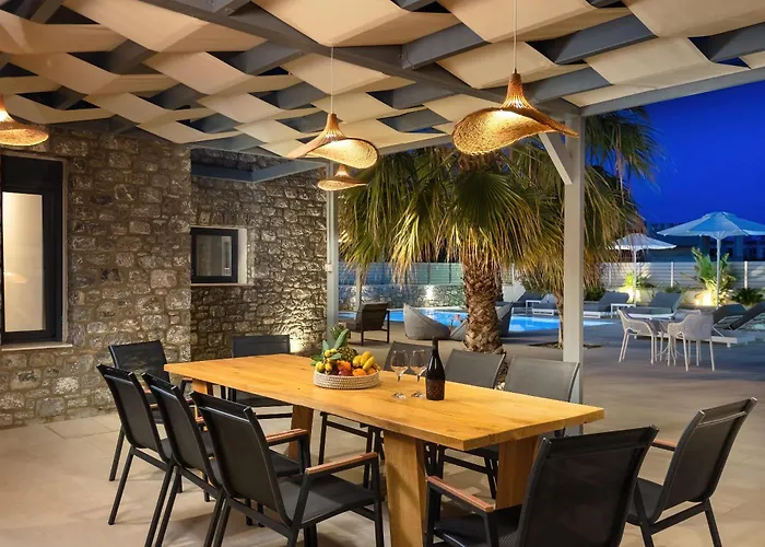 Villa Lindian Palms Lárdosz